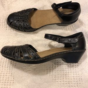 Clark’s collection sandals